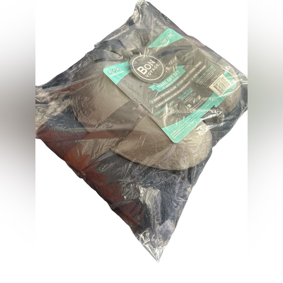 BON VOYAGE Travel Gift Set (Foam Pillow & Velvet Throw) - Picture 4 of 6